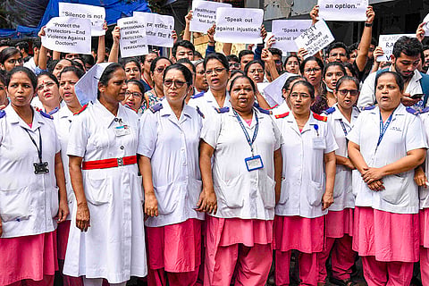 Nursing staff protest in Mumbai